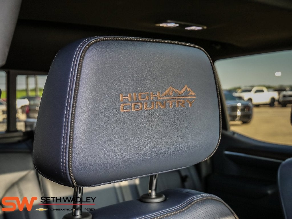 2022 Chevrolet Silverado 1500 High Country