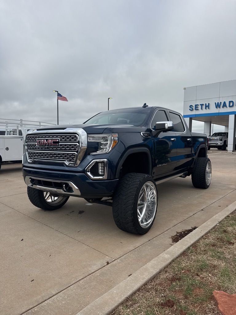 2021 GMC Sierra 1500 Denali CUSTOME 9 INCH LIFTWITH 26 INCH AMERICAN FORCES