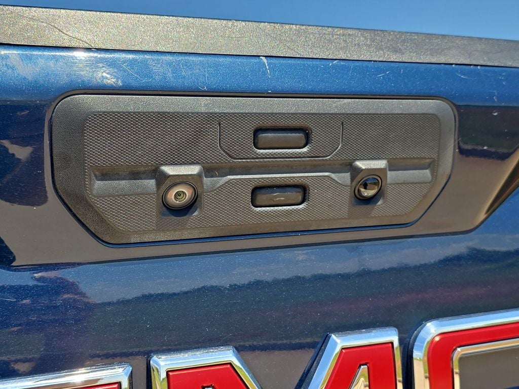 2021 GMC Sierra 1500 Denali CUSTOME 9 INCH LIFTWITH 26 INCH AMERICAN FORCES