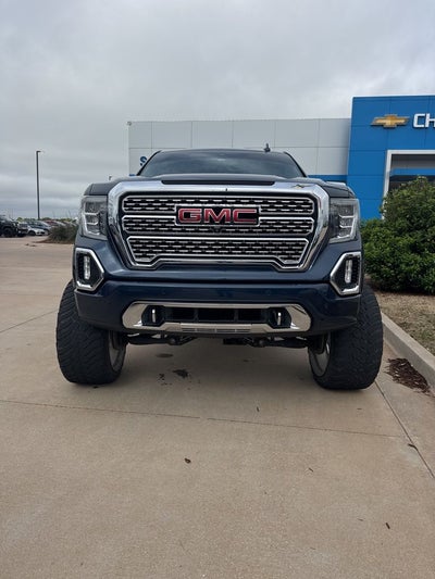 2021 GMC Sierra 1500 Denali CUSTOME 9 INCH LIFTWITH 26 INCH AMERICAN FORCES