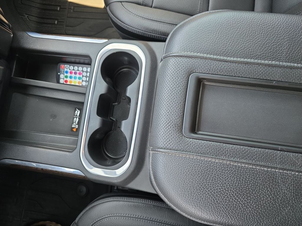 2021 GMC Sierra 1500 Denali CUSTOME 9 INCH LIFTWITH 26 INCH AMERICAN FORCES