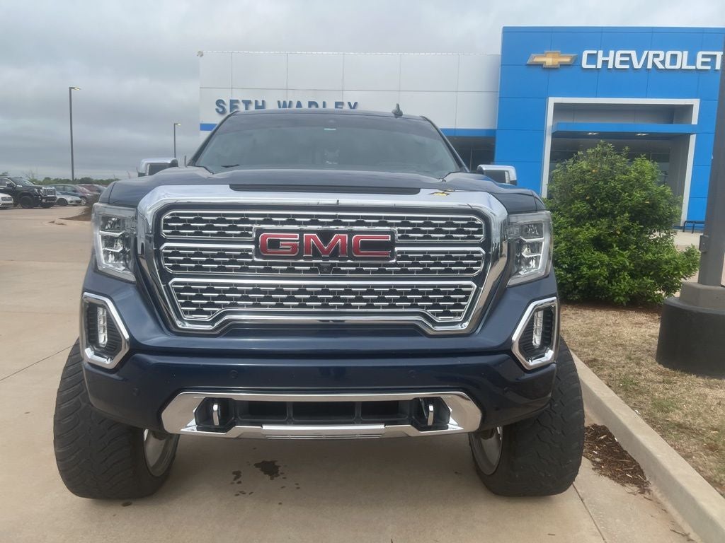2021 GMC Sierra 1500 Denali CUSTOME 9 INCH LIFTWITH 26 INCH AMERICAN FORCES