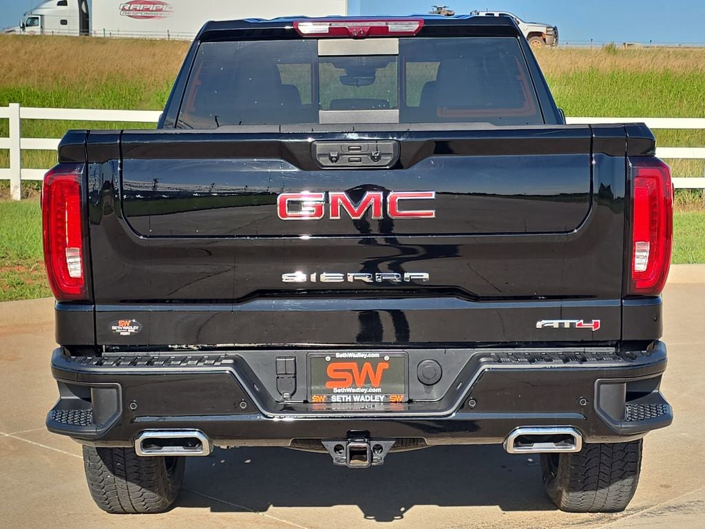 2025 GMC Sierra 1500 AT4