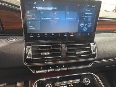 2024 Lincoln Navigator Premiere