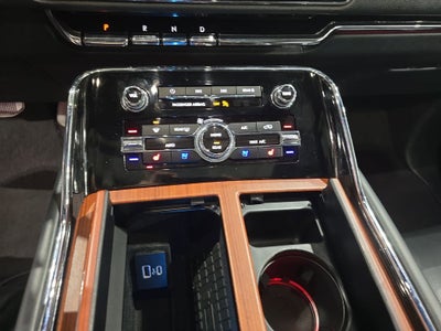 2024 Lincoln Navigator Premiere