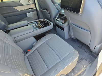 2021 Lincoln Navigator Black Label CHROMA CRYSTAL BLUE PREMIUM
