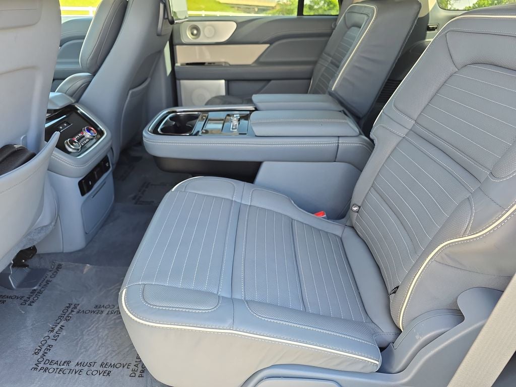 2021 Lincoln Navigator Black Label CHROMA CRYSTAL BLUE PREMIUM