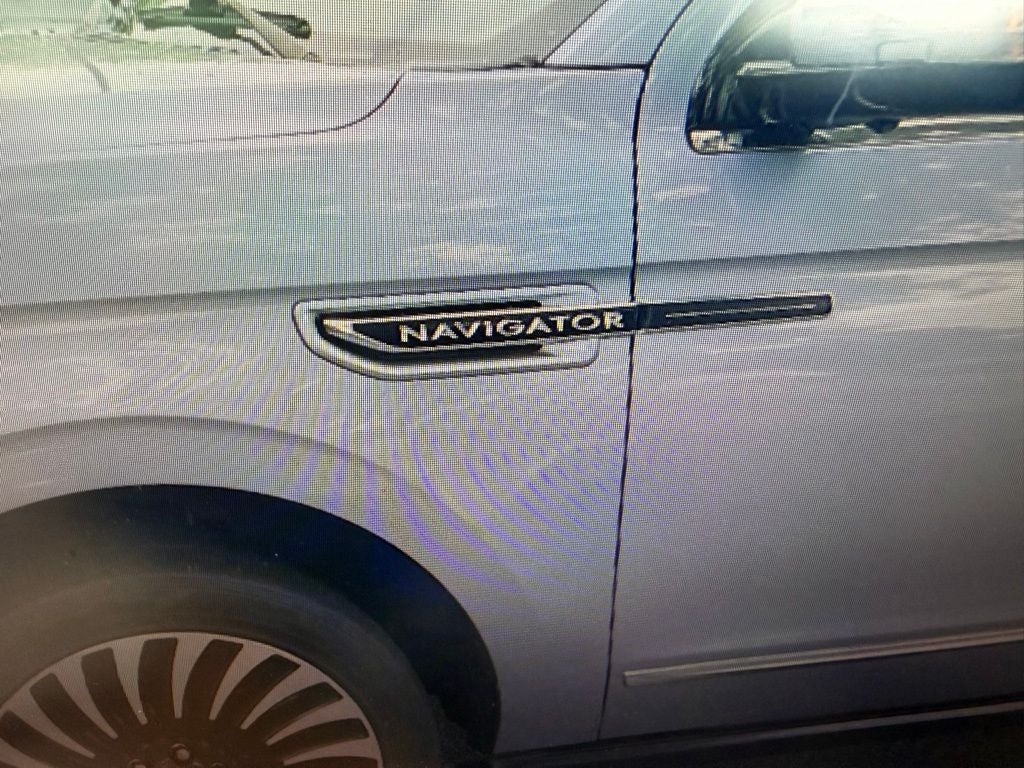 2021 Lincoln Navigator Black Label CHROMA CRYSTAL BLUE PREMIUM