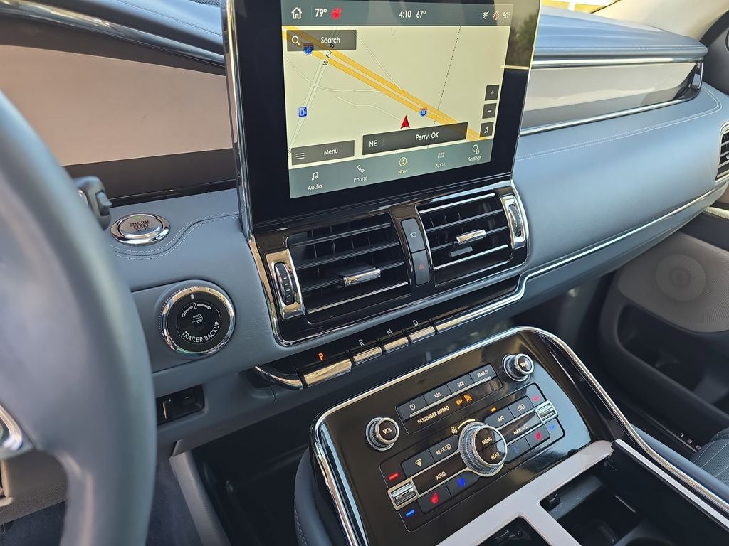 2021 Lincoln Navigator Black Label CHROMA CRYSTAL BLUE PREMIUM