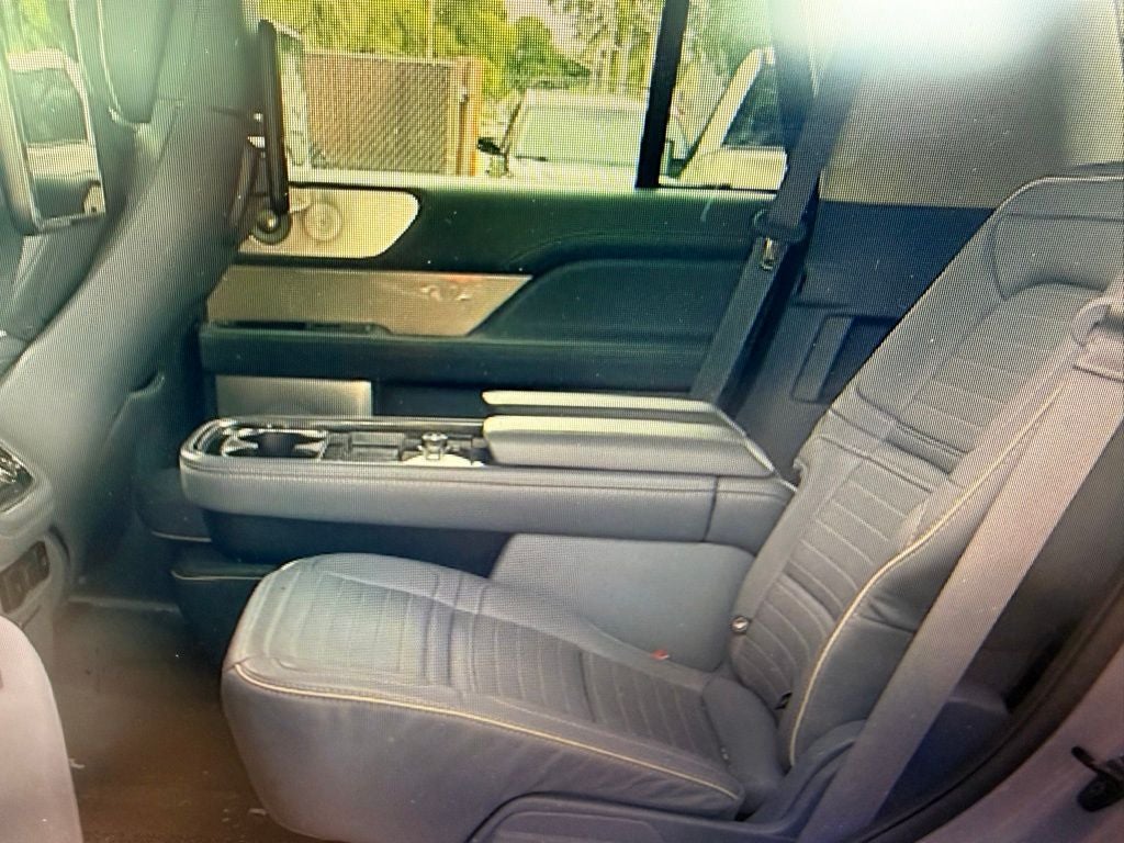 2021 Lincoln Navigator Black Label CHROMA CRYSTAL BLUE PREMIUM