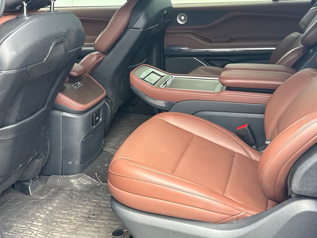 2025 Lincoln Navigator L Reserve