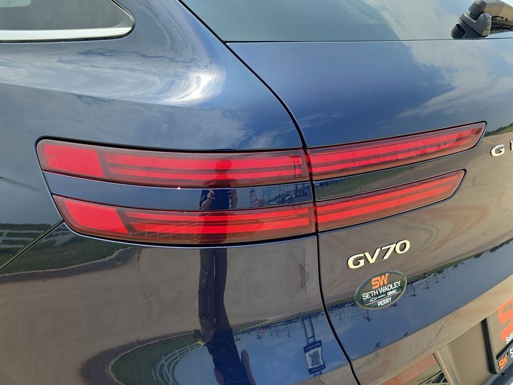 2025 Genesis GV70 2.5T