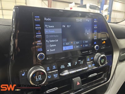 2021 Toyota Highlander XLE