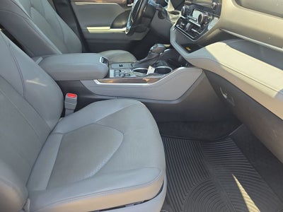 2023 Toyota Highlander Hybrid Limited