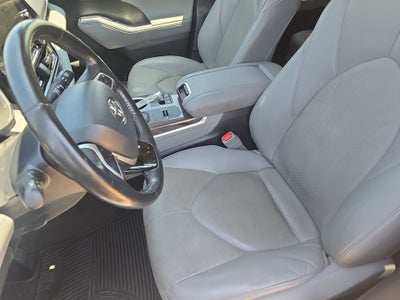 2023 Toyota Highlander Hybrid Limited