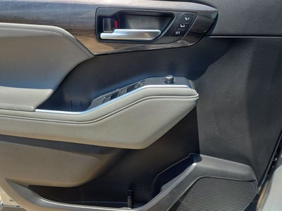 2023 Toyota Highlander Hybrid Limited