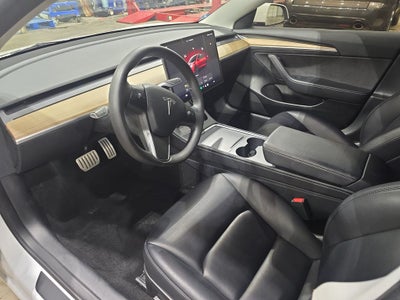 2023 Tesla Model 3 Performance