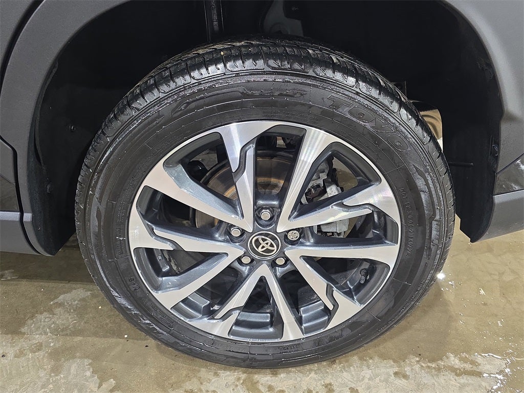 2022 Toyota Corolla Cross XLE