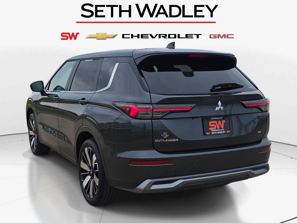 2025 Mitsubishi Outlander SE