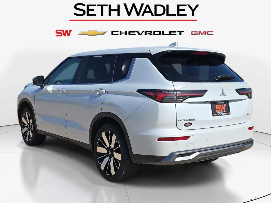 2025 Mitsubishi Outlander SE