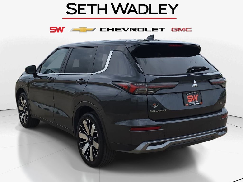 2025 Mitsubishi Outlander SE