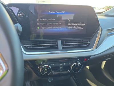 2025 Chevrolet Trax LT