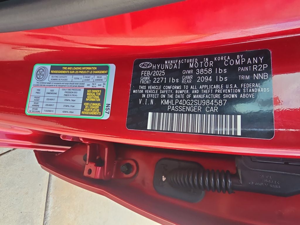 2025 Hyundai Elantra Limited