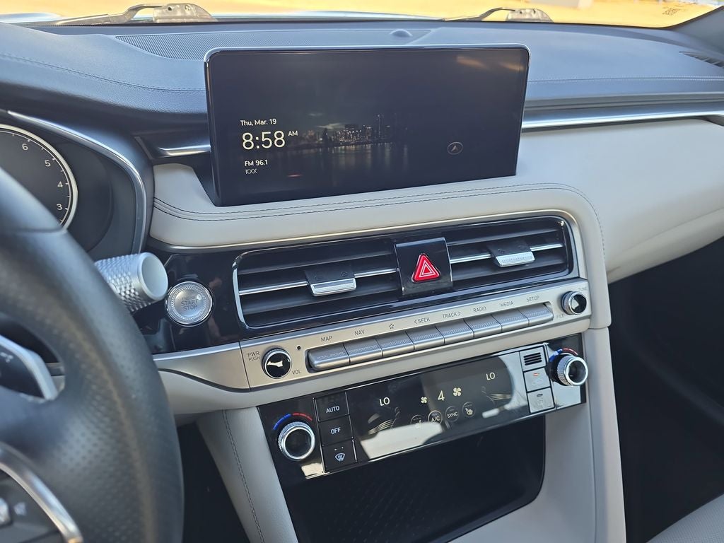 2025 Genesis G70 2.5T