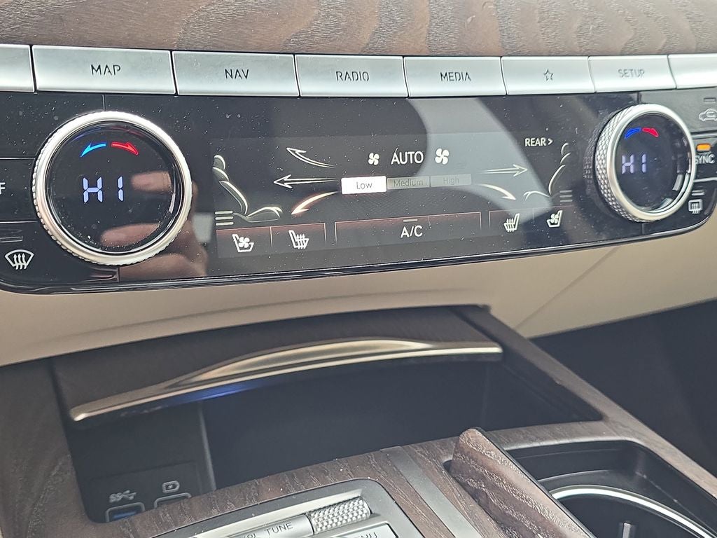 2022 Genesis G80 2.5T