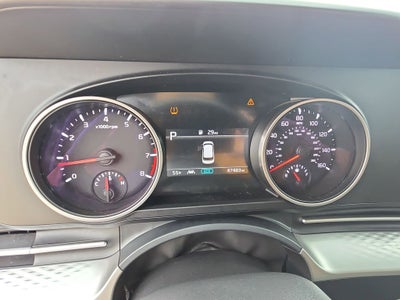 2024 Kia Carnival LX