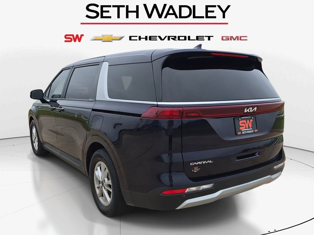 2024 Kia Carnival LX