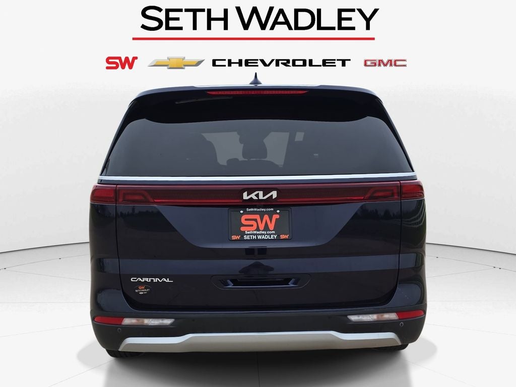 2024 Kia Carnival LX