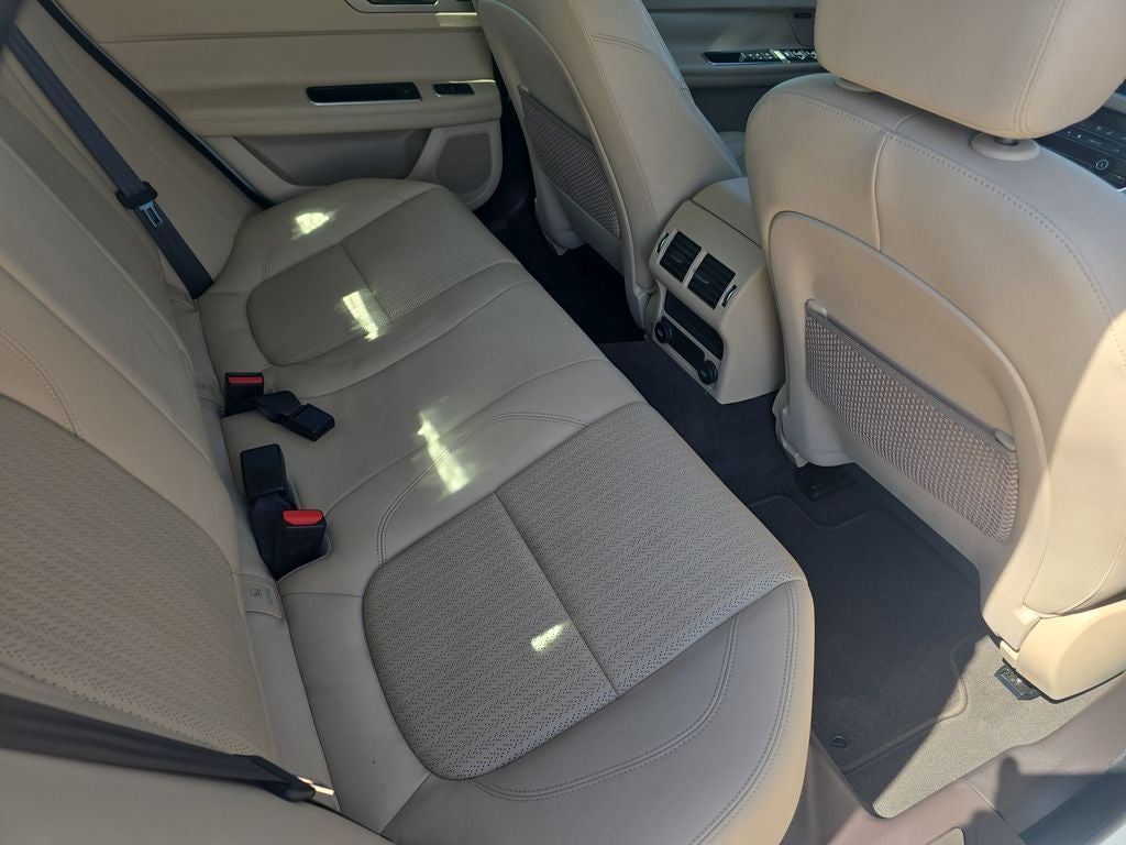 2017 Jaguar XF 35t Prestige