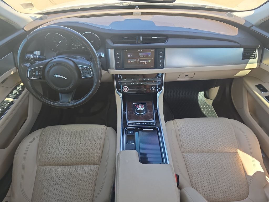 2017 Jaguar XF 35t Prestige