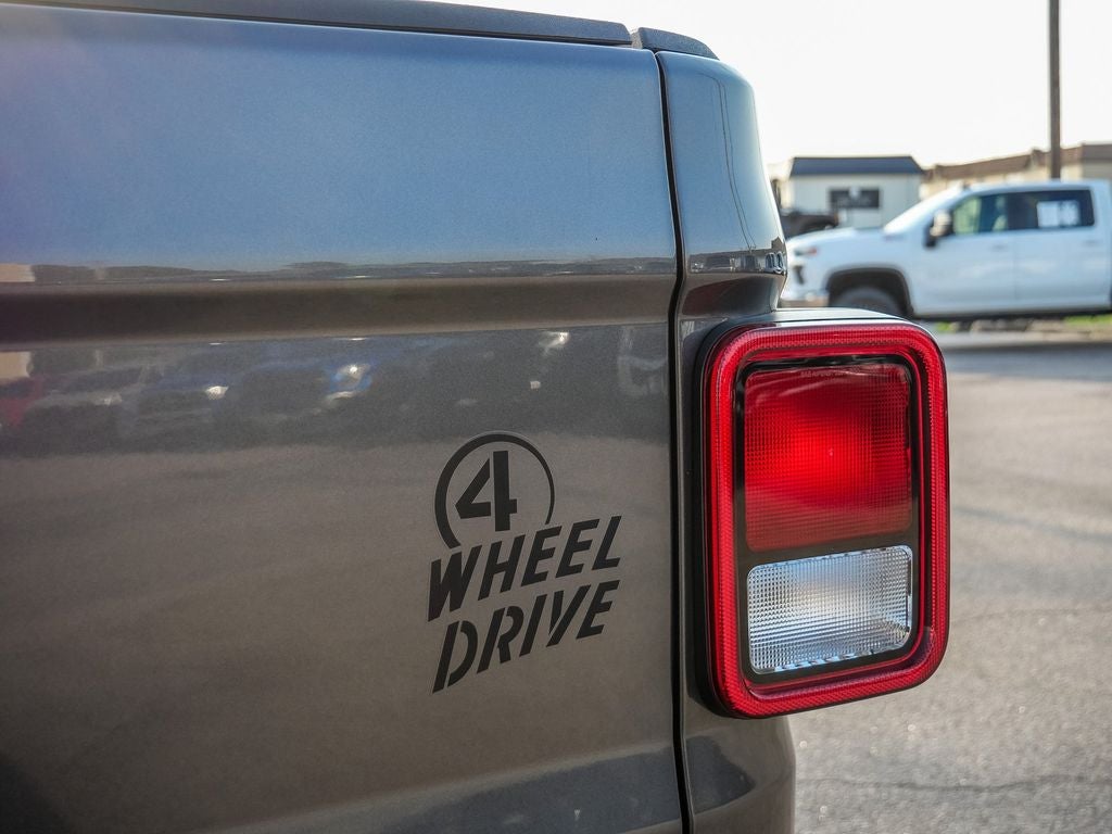 2022 Jeep Gladiator Willys
