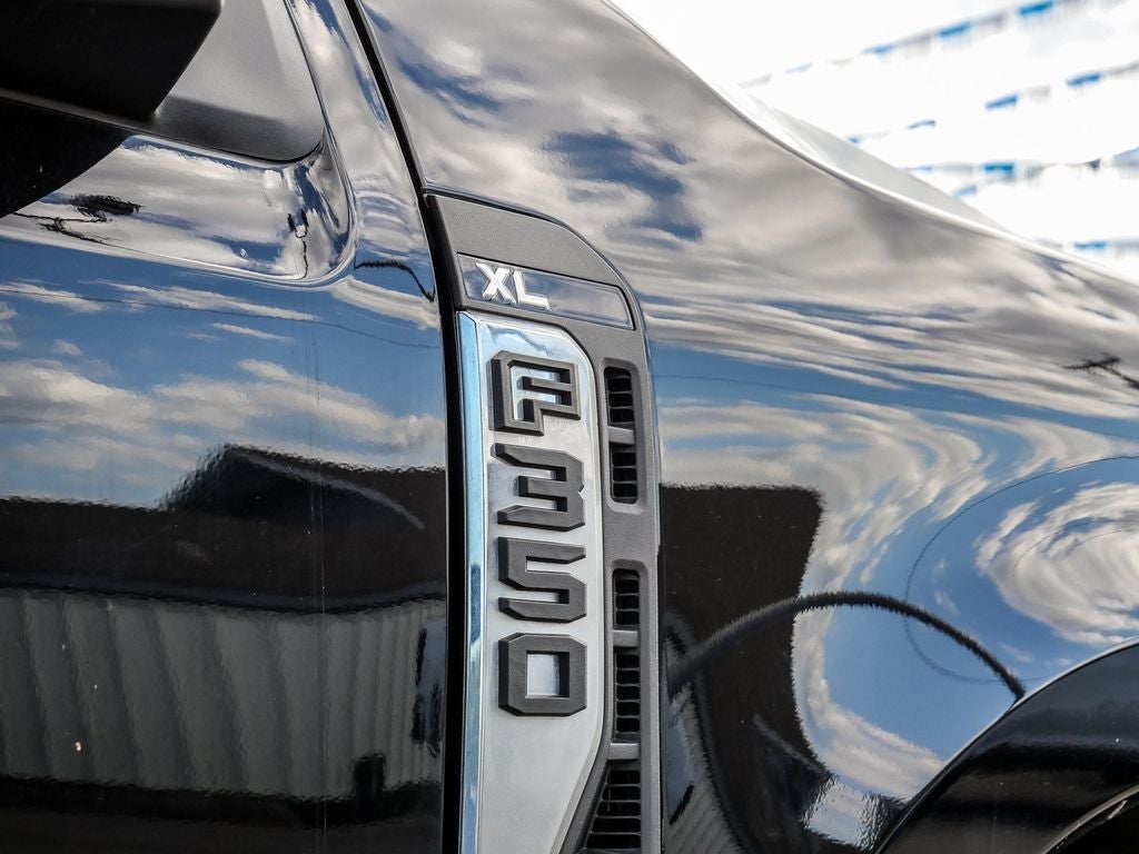 2023 Ford F-350SD XL
