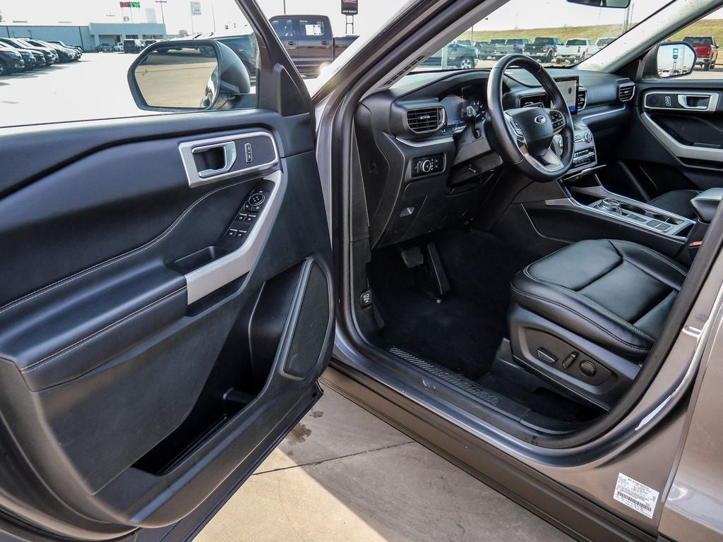 2024 Ford Explorer XLT