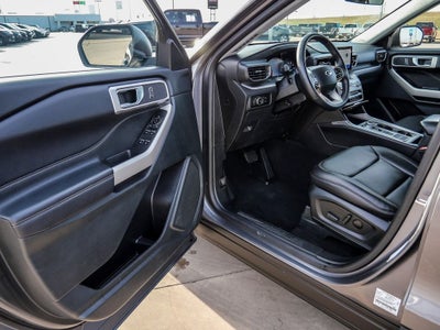 2024 Ford Explorer XLT