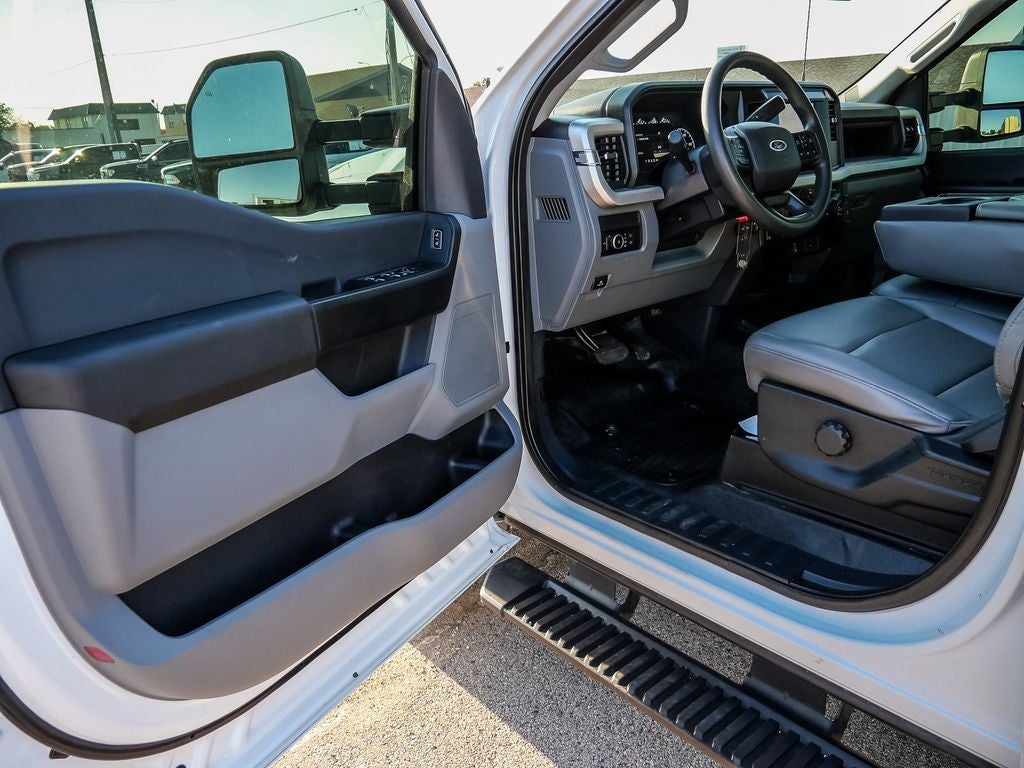 2025 Ford F-350SD XL