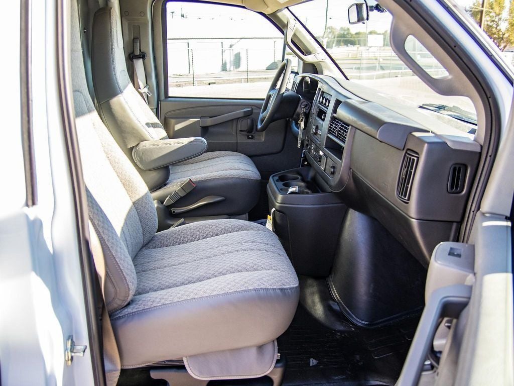 2024 Chevrolet Express 3500 Work Van KUV