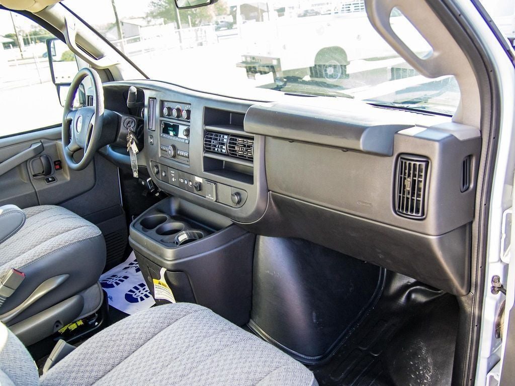 2024 Chevrolet Express 3500 Work Van KUV