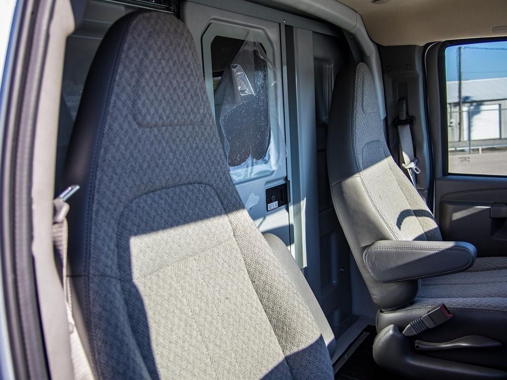 2024 Chevrolet Express 3500 Work Van KUV