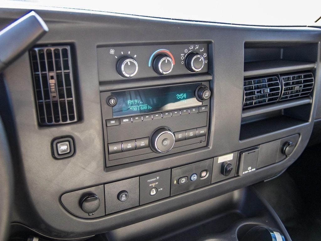 2024 Chevrolet Express 3500 Work Van KUV