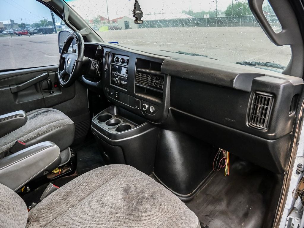 2017 Chevrolet Express 3500 Work Van Cutaway