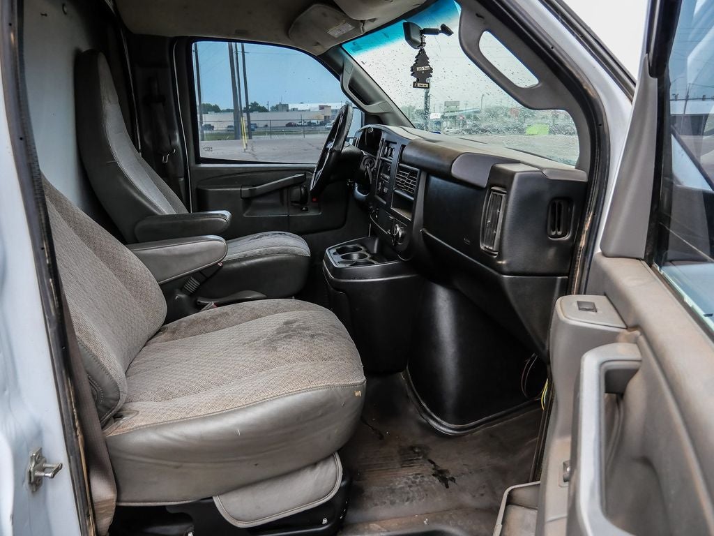2017 Chevrolet Express 3500 Work Van Cutaway