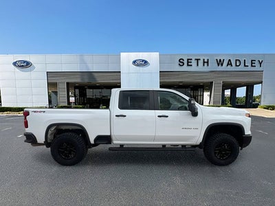 2024 Chevrolet Silverado 2500HD Custom