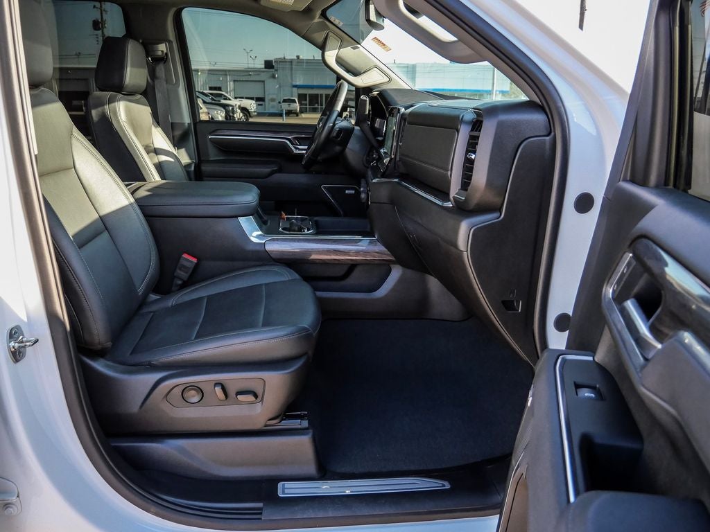 2025 Chevrolet Silverado 3500HD LTZ DRW