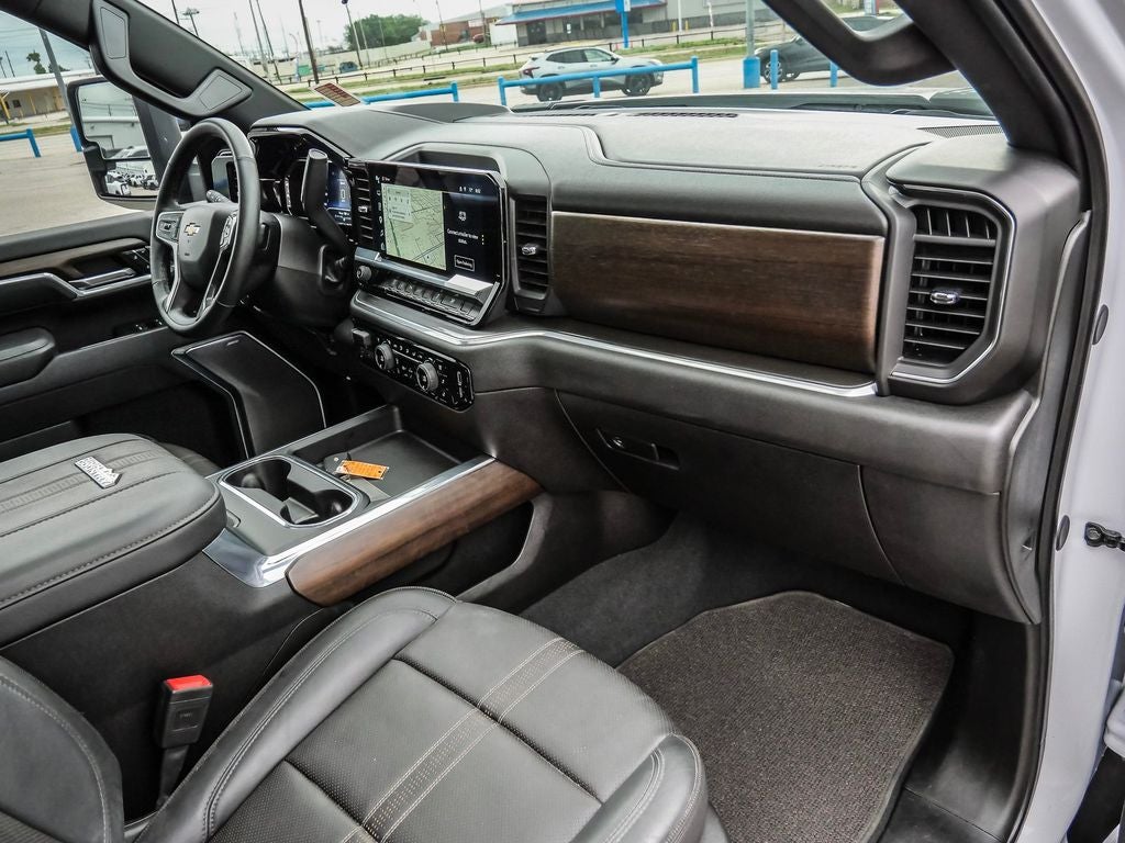 2025 Chevrolet Silverado 3500HD High Country DRW