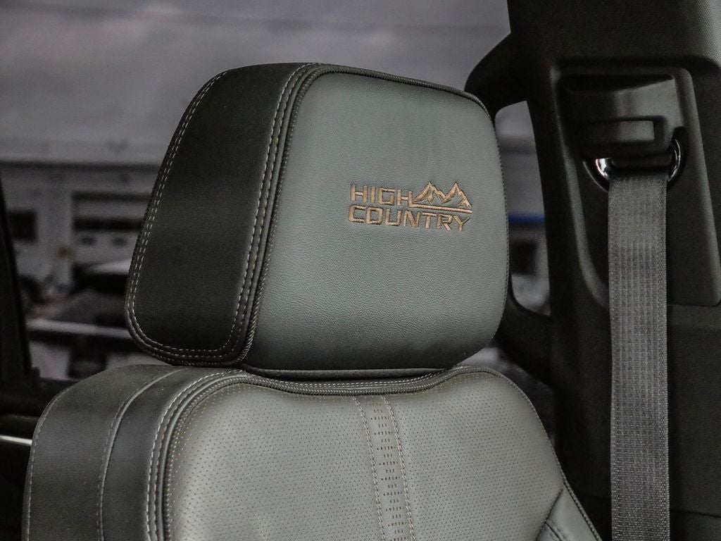 2025 Chevrolet Silverado 3500HD High Country DRW