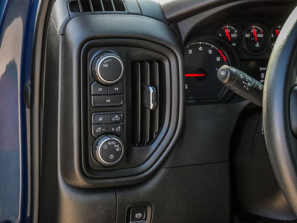 2025 Chevrolet Silverado 2500HD Custom